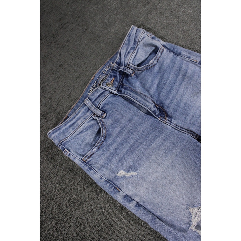 American Eagle Next Level Stretch Distressed Skinny Jeans Light Wash Size 8 Reg